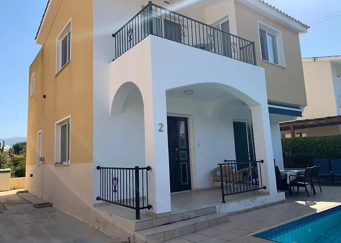 Semesterbostad Holiday Home Emba Emba